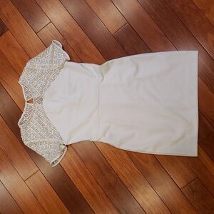 Banana Republic Women's 0 Ivory. Lace detail dress